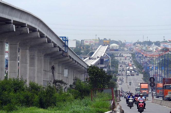 Nếu được nghiên cứu và triển khai sớm tuyến metro vào Tân Sơn Nhất sẽ góp phần giải quyết tình trạng ùn tắc hiện nay.