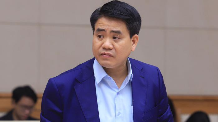 Theo cơ quan điều tra, ông Nguyễn Đức Chung và vợ là Nguyễn Thị Trúc Chi Hoa là những người có quyền lợi, nghĩa vụ liên quan đến vụ án Công ty Nhật Cường.