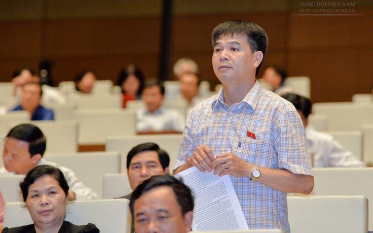 Đại biểu Nguyễn Hữu Toàn nhấn mạnh nghị quyết xử lý nợ xấu là một nghị quyết rất đặc biệt của Quốc hội, để xử lý tình trạng cũng rất đặc biệt.<br>