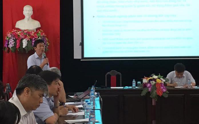 Phó trưởng ban Đổi mới doanh nghiệp, ông Phạm Đức Trung trình bày báo cáo đề dẫn.