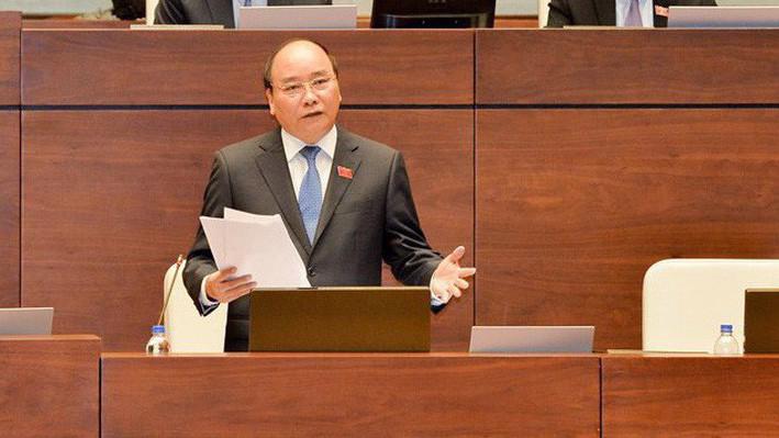 Thủ tướng Nguyễn Xuân Phúc trong một phiên trả lời chất vấn Quốc hội.