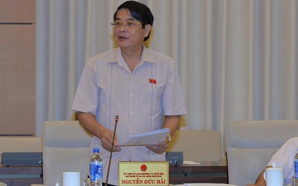 Chủ nhiệm Uỷ ban Tài chính - Ngân sách Nguyễn Đức Hải báo cáo Ủy ban Thường vụ Quốc hội kết quả thẩm tra kế hoạch đầu tư công trung hạn giai đoạn 2016 - 2020.<br>