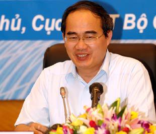 Phó thủ tướng Nguyễn Thiện nhân tại buổi đối thoại trực tuyến - Ảnh: Chinhphu.vn