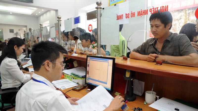 Tính từ đầu năm 2018 đến nay, Cục thuế Hà Nội đã công khai 1.293 đơn vị nợ tiền thuế, phí, các khoản thu liên quan đến đất.