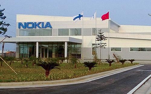 Tính từ thời điểm khánh thành, tháng 10/2013, đến nay, nhà máy sản xuất điện thoại Nokia Việt Nam đã hai lần "sang tên đổi chủ"