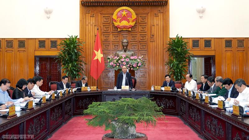 Thủ tướng Nguyễn Xuân Phúc chủ trì cuộc họp - Ảnh: VGP 