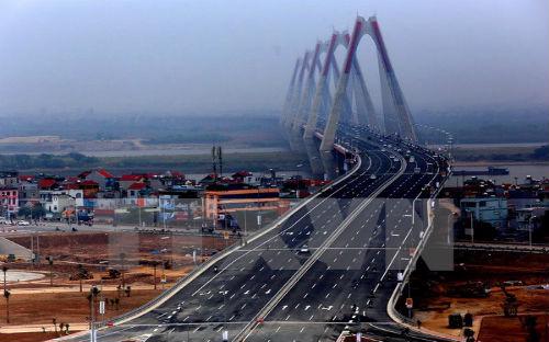 Cầu Nhật Tân được xây dựng bằng vốn ODA của Nhật Bản tài trợ.