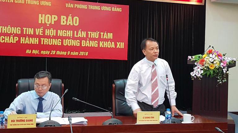 Ông Lê Quang Vĩnh, Phó chánh Văn phòng Trung ương Đảng tại buổi họp báo.