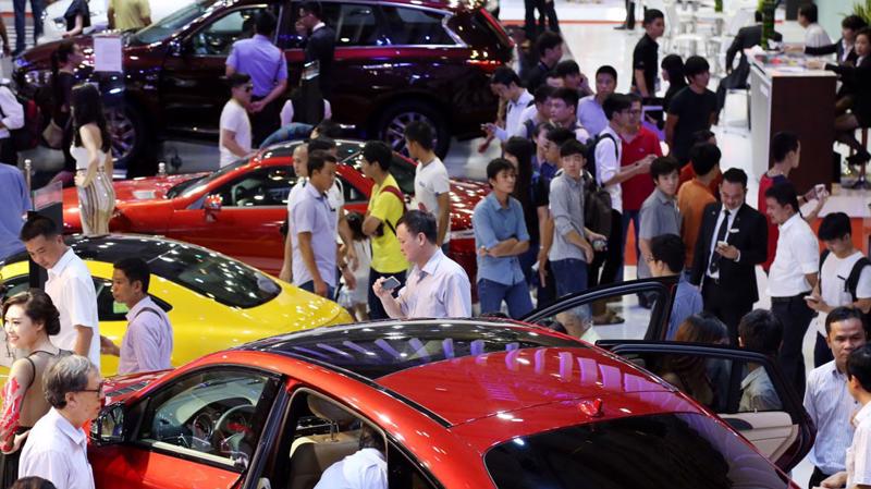 Trong một thập niên, thị trường ôtô nhập khẩu Việt Nam đã có 2 lần lập đỉnh rồi lại xuống đáy.