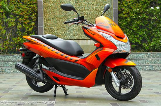Honda PCX 125 sẽ ra mắt tại Việt Nam trong tháng 9 - Ảnh: Motorcycle.