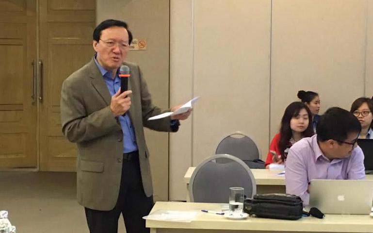 Ông Phan Đăng Tuất, Phó chủ tịch Hiệp hội công nghiệp hỗ trợ Việt Nam góp ý dự thảo Luật Hỗ trợ doanh nghiệp nhỏ và vừa.