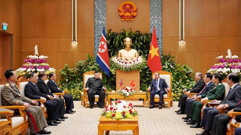 Thủ tướng Nguyễn Xuân Phúc tiếp Chủ tịch Triều tiên Kim Jong-un - Ảnh: Quang Phúc.