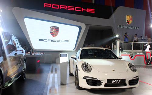 Chỉ một lần đầu tư tham gia Vietnam Motor Show với quy mô lớn, Porsche đã quyết định "chia tay" sân chơi này - Ảnh: Bobi.<br>