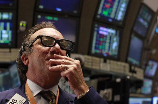 Thị trường đổ dốc sau khi vừa có được một phiên bứt phá mạnh mẽ trong ngày giao dịch trước đó - Ảnh: Reuters.