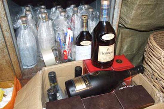 Sẽ tăng mức xử phạt với hành vi kinh doanh rượu lậu.