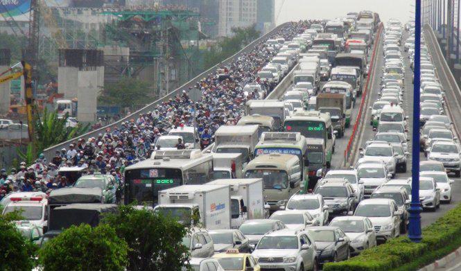 Thành phố Hồ Chí Minh mở đường mới giảm kẹt xe vào Tân Sơn Nhất.