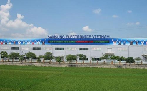 Dự án tổ hợp công nghệ Samsung tại tỉnh Bắc Ninh đạt công suất 11 triệu sản phẩm/tháng, tạo việc làm cho 24.000 lao động, doanh thu xuất khẩu năm 2012 dự kiến đạt trên 10 tỷ USD.