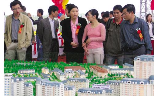 Theo Hiệp hội Bất động sản Việt Nam, dự kiến phiên giao dịch bất động sản tập trung sẽ được tổ chức thường niên hàng năm.<br>