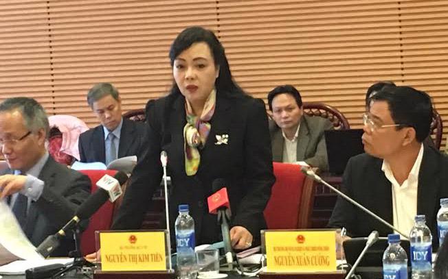 Bộ trưởng Bộ Y tế Nguyễn Thị Kim Tiến phát biểu tại buổi làm việc.