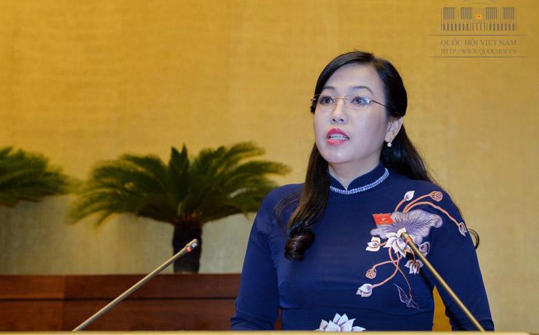 Trưởng ban Dân nguyện Nguyễn Thanh Hải trình bày kết quả giái quyết kiến nghị của cử tri.