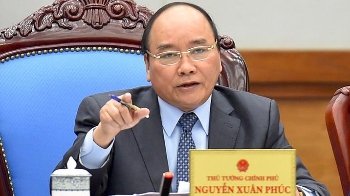 Thủ tướng: "Ở nơi nào dân kéo ra Hà Nội, tôi mời đồng chí Chủ tịch tỉnh lên nhận dân về để giải quyết chuyện này chứ không phải đẩy lên Trung ương". 