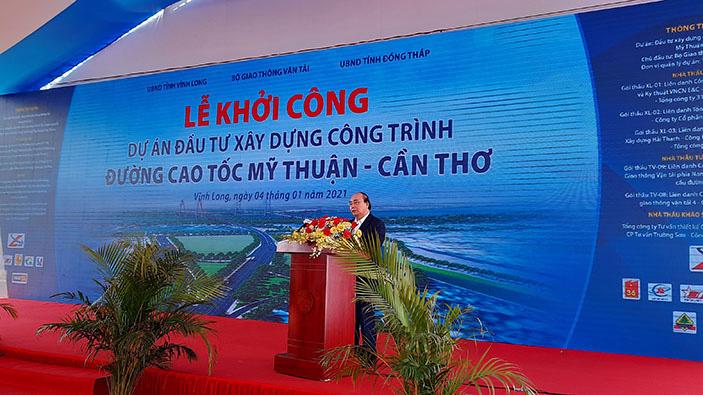 Thủ tướng Nguyễn Xuân Phúc phát biểu tại lễ khởi công Dự án cao tốc Mỹ Thuận - Cần Thơ