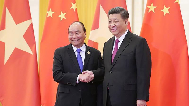 Thủ tướng Nguyễn Xuân Phúc hội kiến với Tổng bí thư, Chủ tịch nước Trung Quốc Tập Cận Bình sáng 25/4.