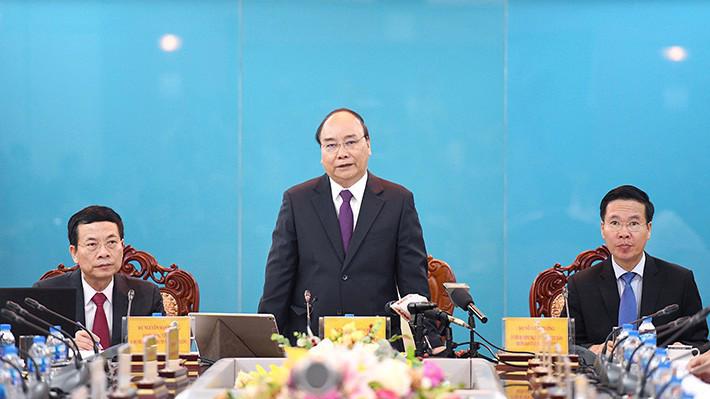 Thủ tướng Nguyễn Xuân Phúc phát biểu kết luận tại buổi làm việc với Bộ Thông tin và Truyền thông, sáng 8/9.