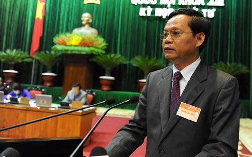 Tổng thanh tra Chính phủ Huỳnh Phong Tranh trình Quốc hội dự án Luật Phòng chống tham nhũng (sửa đổi) - Ảnh: TN<br>