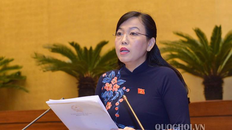 Trưởng ban Dân nguyện Nguyễn Thanh Hải trình bày báo cáo.