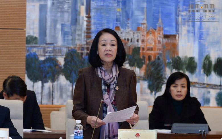Chủ nhiệm Uỷ ban Về các vấn đề xã hội Trương Thị Mai cho biết qua thảo luận tại kỳ họp thứ 10 cùa Quốc hội, nhiều ý kiến nhất trí với dự thảo luật là cấp chứng chỉ hành nghề có thời hạn 5 năm.