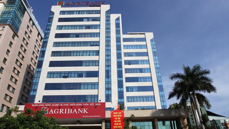 Trong 2 năm liên tiếp (2016 và 2017), Agribank đều có tên trong danh sách 20 doanh nghiệp nộp thuế cao nhất cả nước.