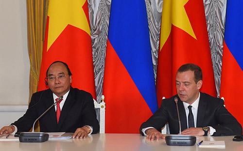 Hai Thủ tướng Việt - Nga đồng chủ trì cuộc họp báo quốc tế ngày 16/5.<br>