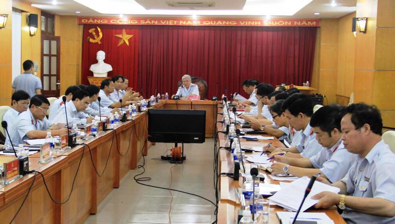 Tổng thanh tra Chính phủ Phan Văn Sáu chủ trì cuộc họp giao ban tháng 5/2017 của cơ quan này ngày 7/6.<br>