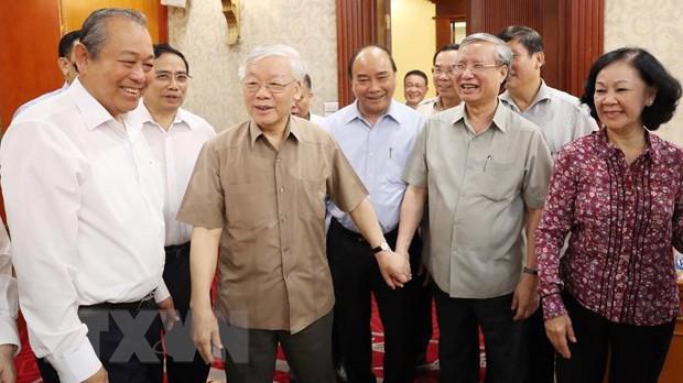 Tổng bí thư, Chủ tịch nước Nguyễn Phú Trọng và các đại biểu tham dự cuộc họp - Ảnh: TTXVN.