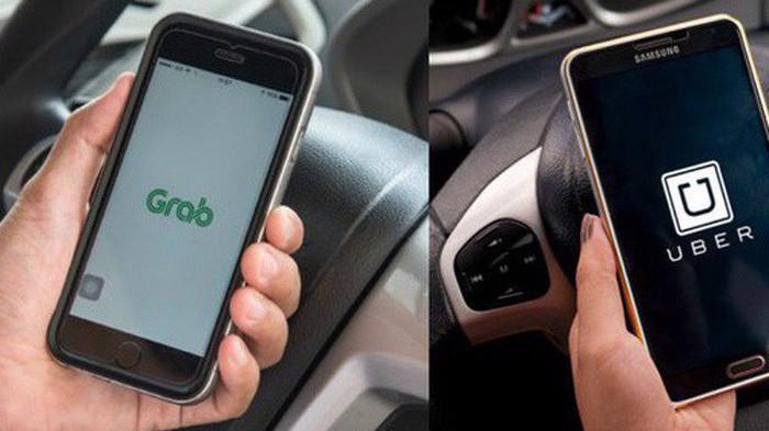 Giới taxi truyền thống muốn có quyết định mới thắt chặt Uber, Grab.