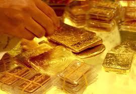 Giá vàng trong nước cũng đang chịu sức ép giảm từ sự đi xuống của tỷ giá USD/VND.