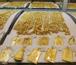 Theo số liệu của Bộ Kế hoạch và Đầu tư, trong 2 tháng đầu năm, Việt Nam đã xuất khẩu vàng với giá trị lên tới trên 900 triệu USD - Ảnh: AP.