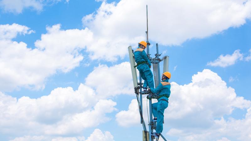 Bổ sung tần số 2600MHz - tài nguyên quan trọng nhất cho mạng 4G, khách hàng của Viettel tại 12 tỉnh/thành phố thử nghiệm có thể trải nghiệm tốc độ 4G cao gấp đôi so với hiện tại.