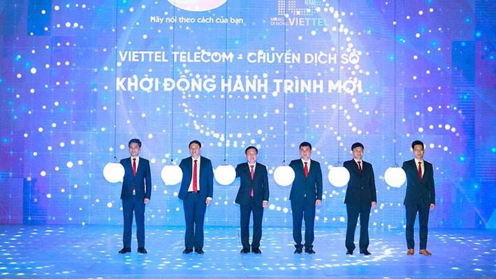 Viettel Telecom khởi động hành trình mới tại lễ kỷ niệm 15 năm thành lập công ty.