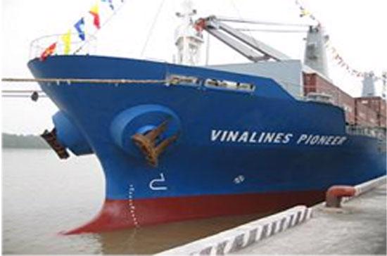 6 tháng, tổng sản lượng vận tải biển của Vinalines đạt 15,3 triệu tấn, bằng 40% kế hoạch 2012.