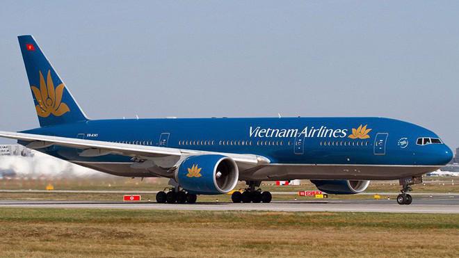 Cục Hàng không Việt Nam vừa phát đi thông báo số 2, công bố nguyên nhân máy bay Vietnam Airlines hạ cánh nhầm đường bay.