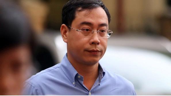 Ông Vũ Mạnh Tùng - Phó tổng giám đốc Công ty Lọc hoá dầu Bình Sơn vừa bị khởi tố, bắt tạm giam về tội "Lạm dụng chức vụ, quyền hạn chiếm đoạt tài sản".