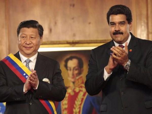 Tổng thống Venezuela Nicolas Maduro và Chủ tịch Trung Quốc Tập Cận Bình trong một cuộc gặp ở Venezuela - Ảnh: AVN.<br>
