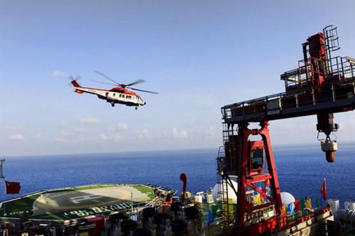 Cận cảnh giàn khoan HD-981 đang được Trung Quốc hạ đặt trái phép trên biển Đông.<br>