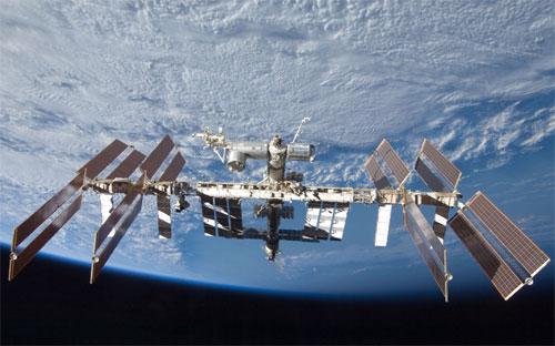 Kể từ khi tàu vũ trụ con thoi ngừng hoạt động, NASA đã phụ thuộc vào Nga trong việc đưa các nhà du hành vũ trụ lên ISS.