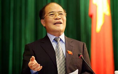 Chủ tịch Quốc hội Nguyễn Sinh Hùng nhấn mạnh, quyết chủ trương đầu tư là
 cơ quan dân cử, quyết dự án là thủ trưởng cơ quan hành pháp.