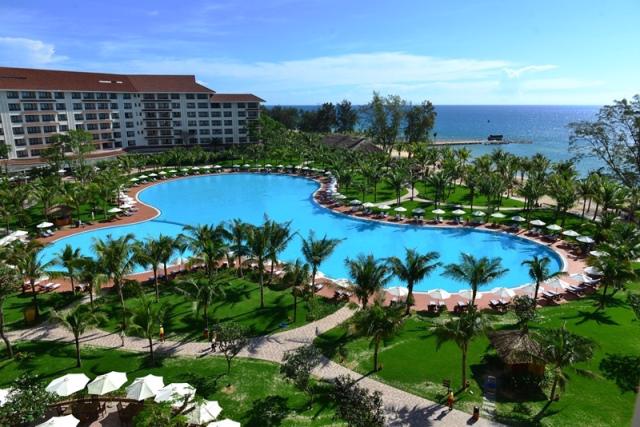Vinpearl Resort Phú Quốc sở hữu một cơ sở vật chất đủ sức đáp ứng các sự kiện quy mô lớn, như phòng hội nghị quy mô 1.500 m2; hệ thống sân thể thao, spa đẳng cấp và bể bơi 5.000 m2...