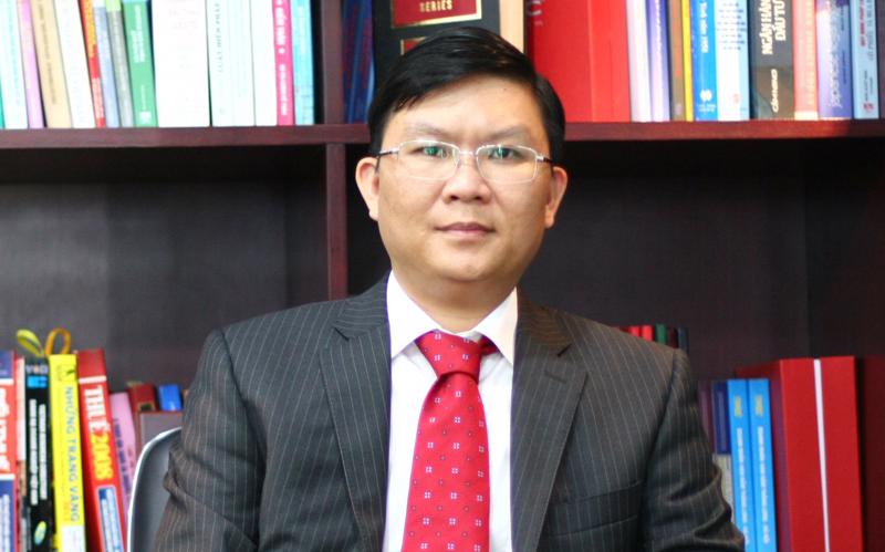 Ông Lê Thành Vinh,&nbsp;Phó tổng giám đốc Công ty Luật SMiC.