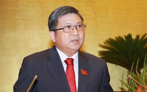 Chủ nhiệm Ủy ban Kinh tế Nguyễn Văn Giàu trình bày báo cáo giải trình tiếp thu dự thảo Luật Doanh nghiệp (sửa đổi).